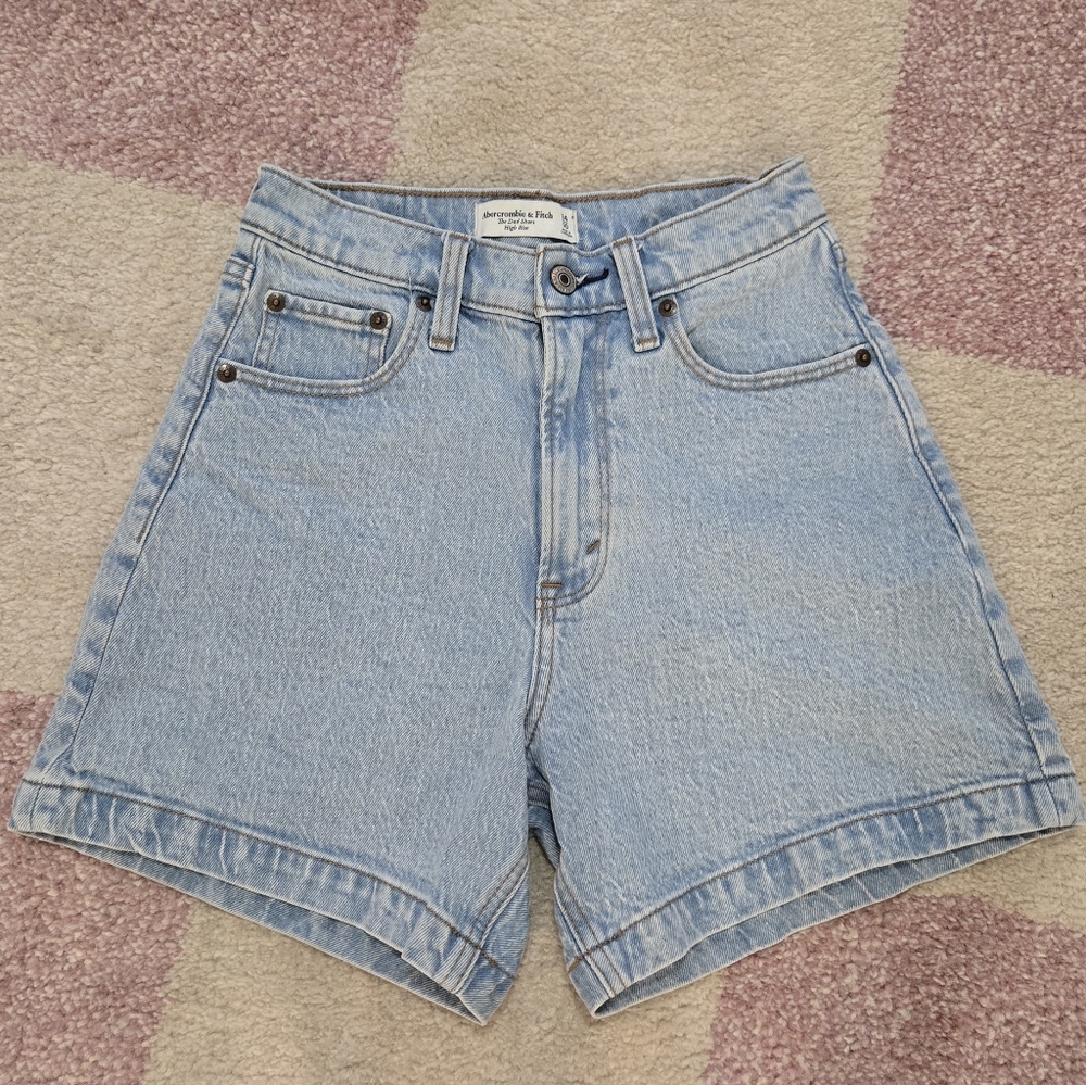 Abercrombie & Fitch The Dad Short High Rise 24/00 Curve Love